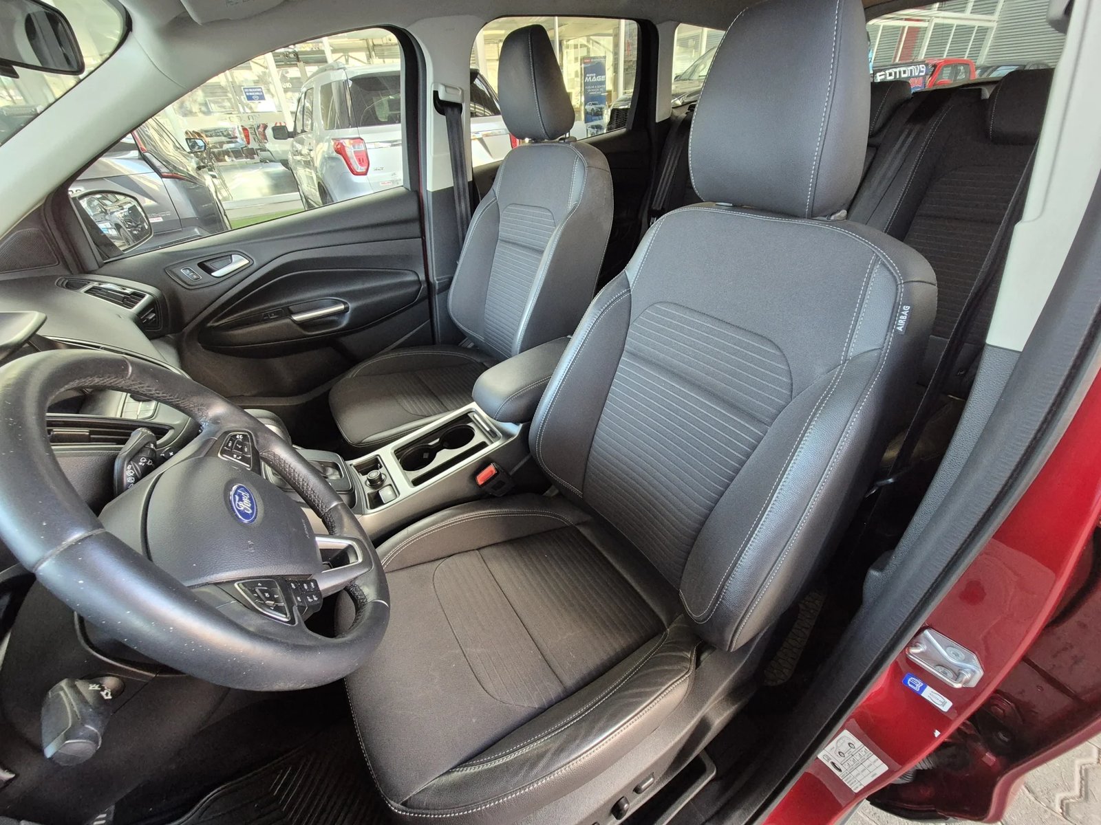 Ford ESCAPE S 2.5L 2017 - Imagen 10 de 13