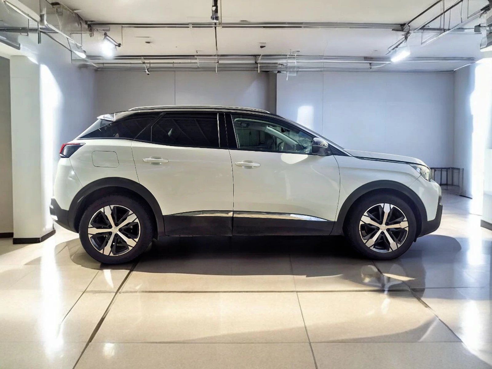 Peugeot 3008 ALLURE 1.6 BLUEHDI EAT6 2019 - Imagen 8 de 13