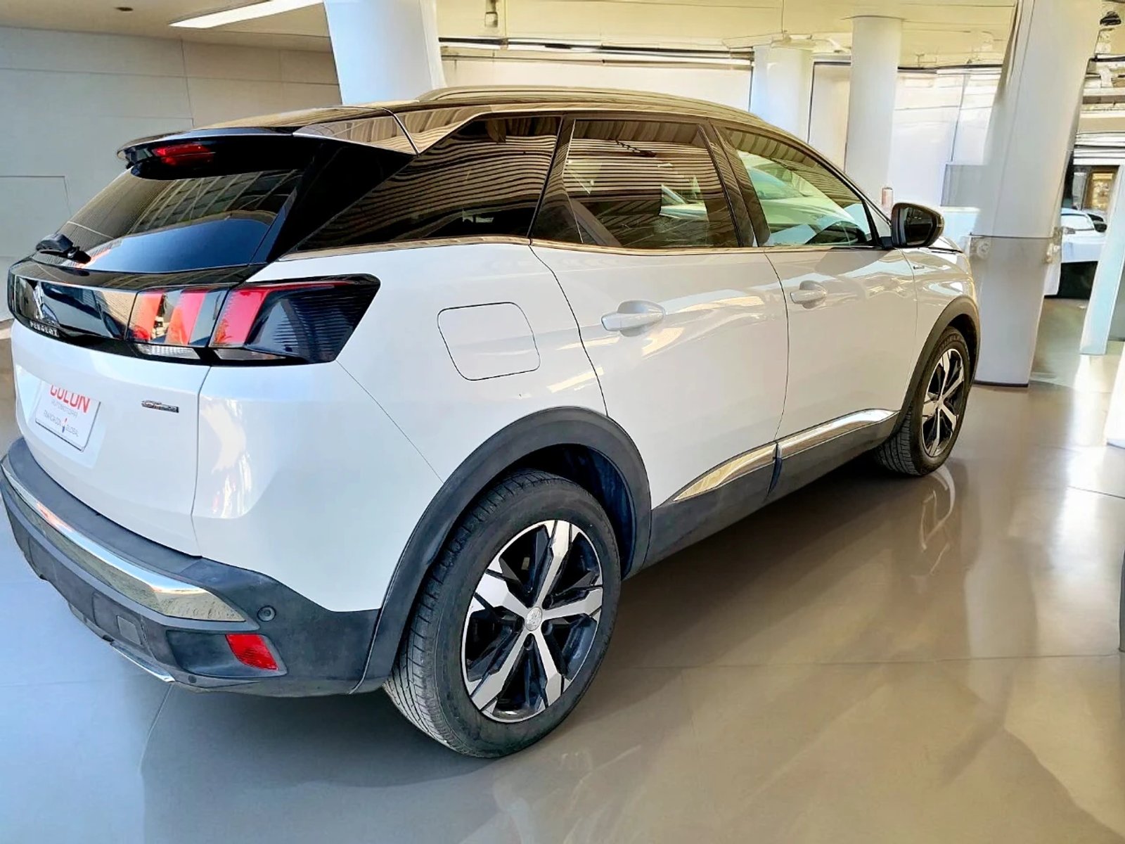 Peugeot 3008 GT BLUEHDI 130 EAT8 2021 - Foto 5 de 9