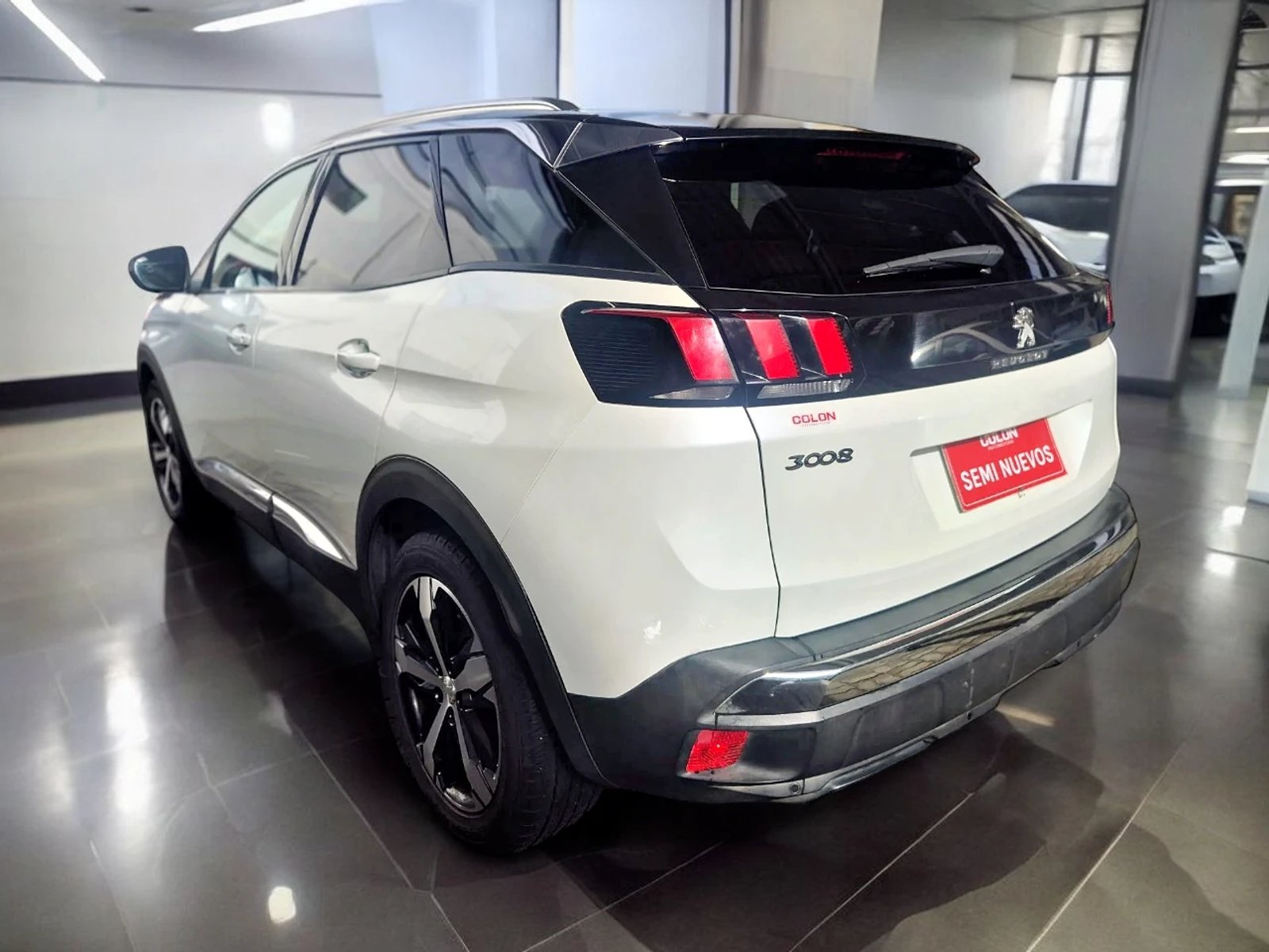 Peugeot 3008 ALLURE 1.6 BLUEHDI EAT6 2019 - Foto 5 de 13