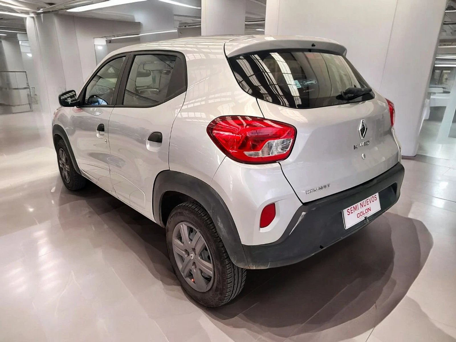 Renault KWID HB 1.0 2023 - Foto 3 de 10