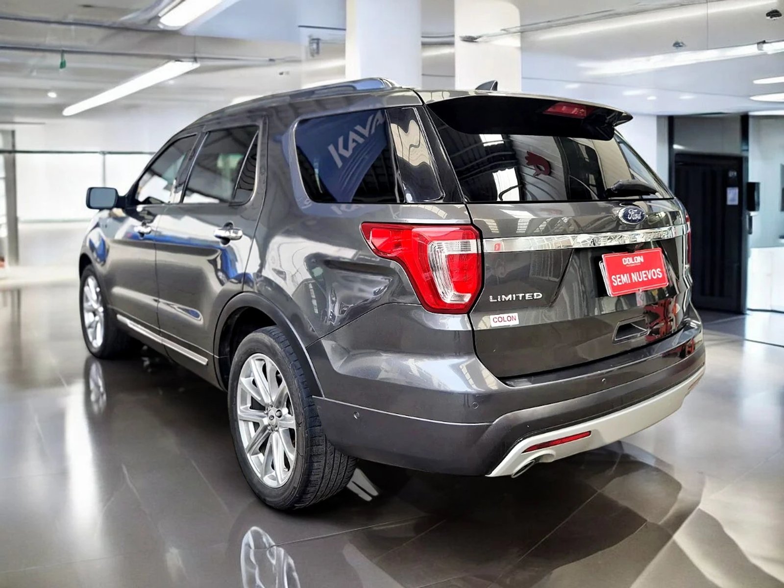 Ford EXPLORER LIMITED 3.5 2016 - Foto 4 de 13