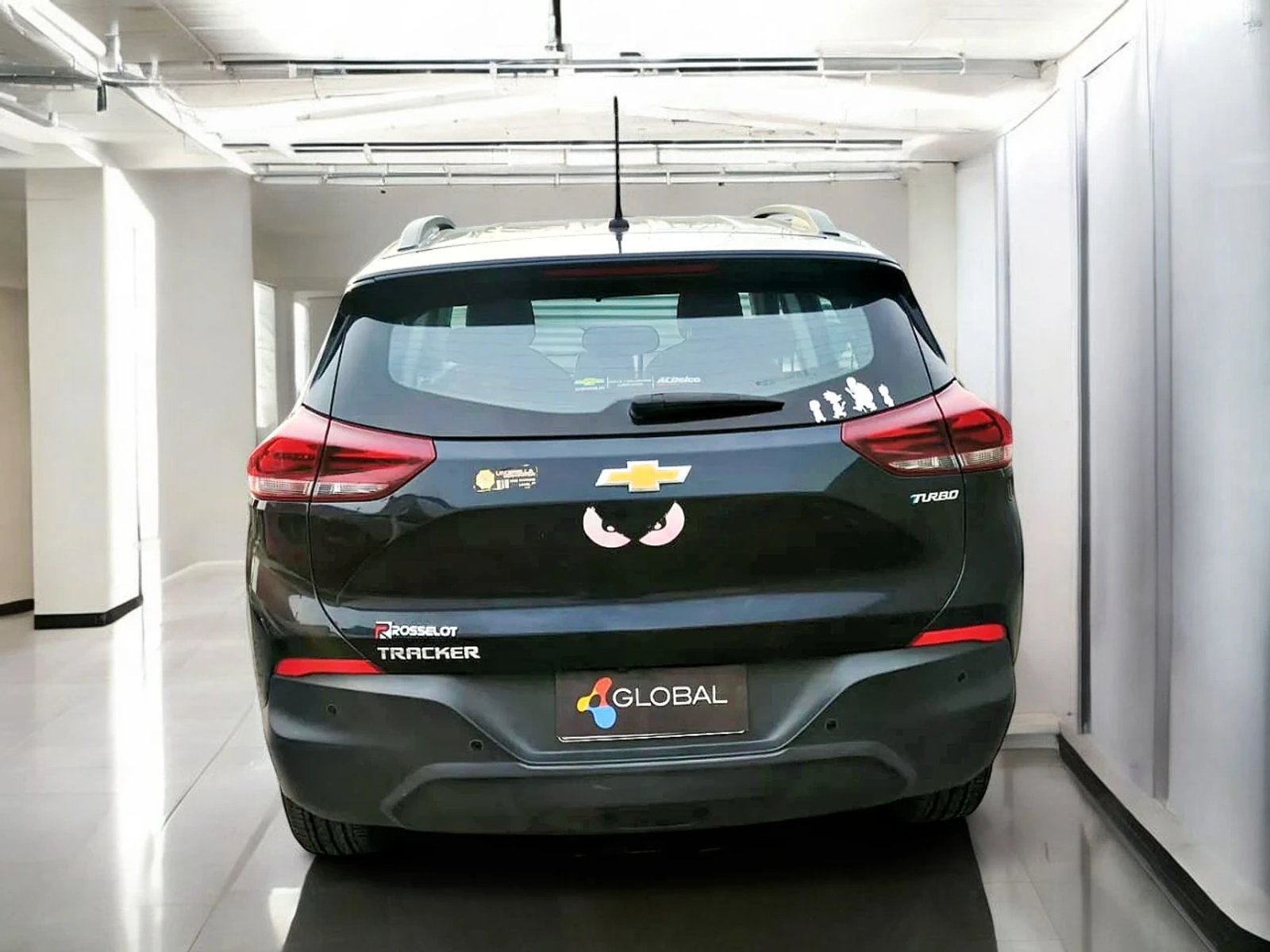 Chevrolet TRACKER 1.2T LS MT 2022 - Foto 4 de 6