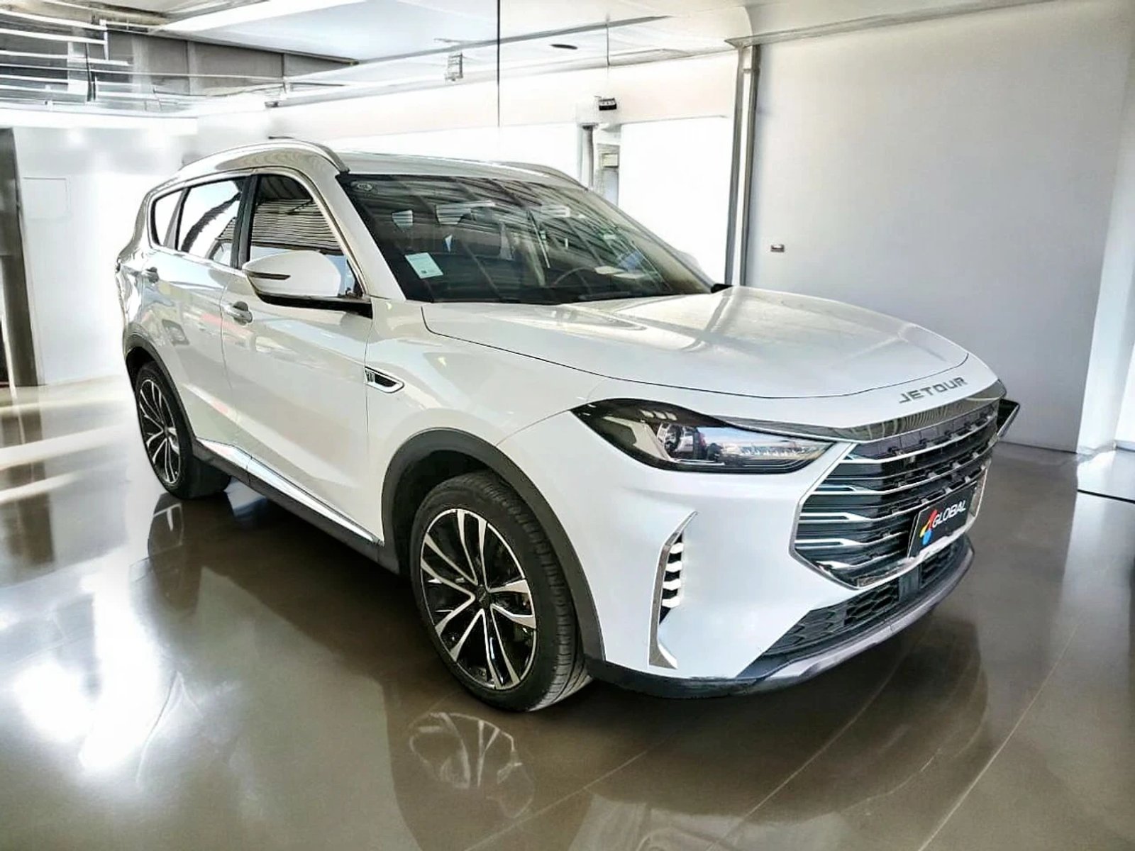 Jetour X70 PLUS 1.6 AUT 2024 - Foto 5 de 8