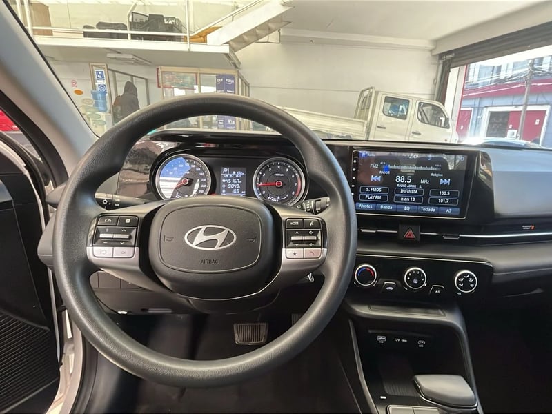 Hyundai ACCENT BN7I 1.5 AT PLUS 2025 - Imagen 8 de 10