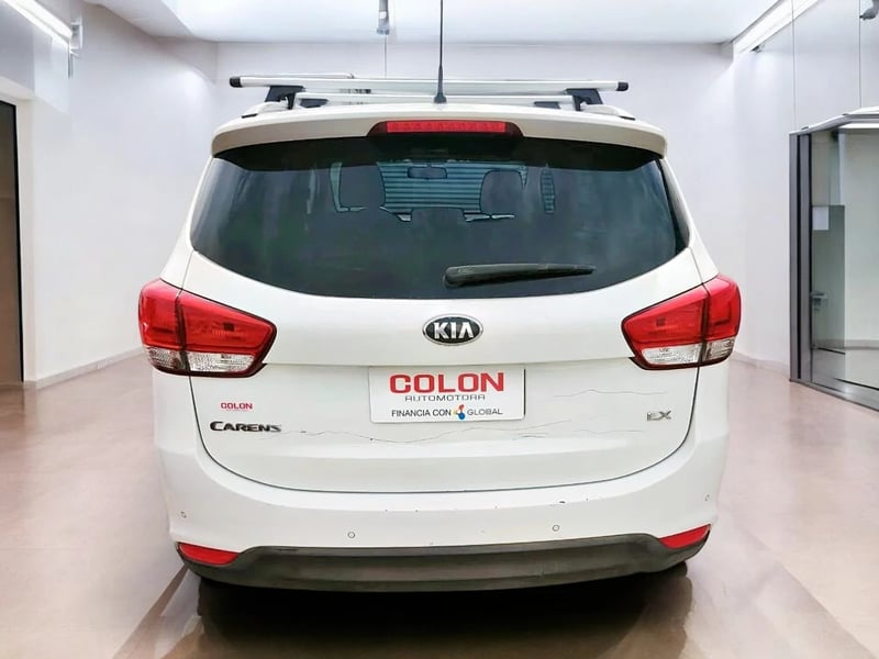 Kia CARENS 2016 - Imagen 3 de 9