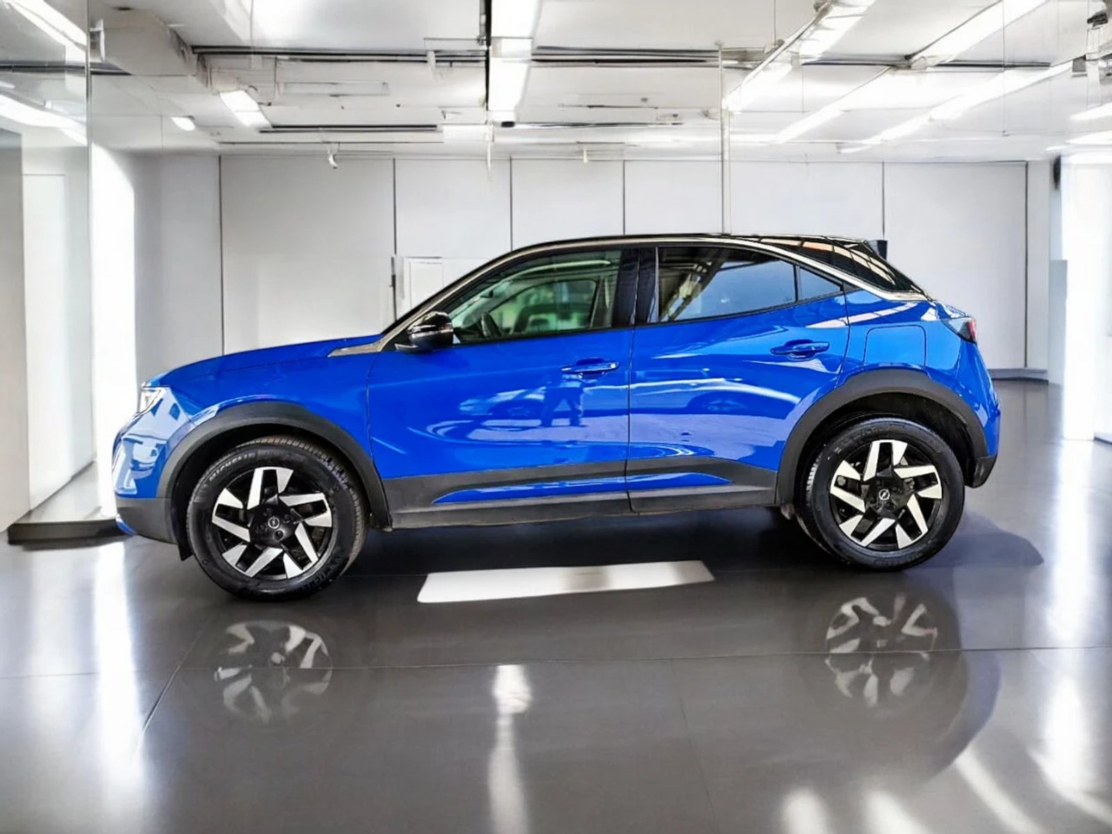 Opel MOKKA 1.2 AT8 2024 - Foto 2 de 15