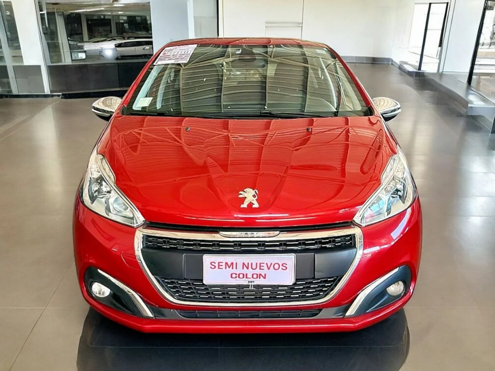 Peugeot 208 208 PURE TECH HB 1.2 2021 - Foto 2 de 9