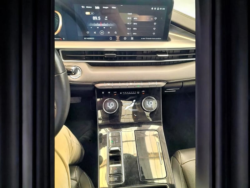 Exeed LX TXTXL DCT UNLIMITED 2.0 AUTL DCT UNLIMITED 2.0 AUT Color BLANCO QUARTZ 2023 - Imagen 7 de 12