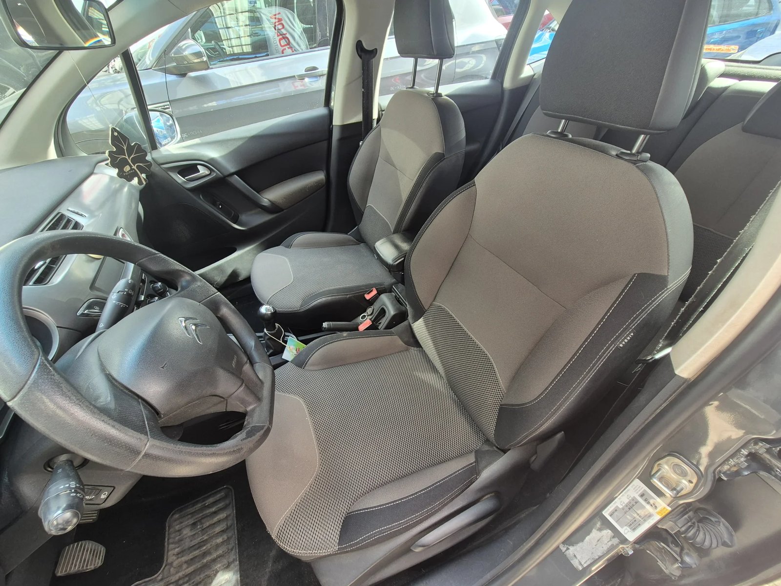 Citroën C3 HDI 1.4 2015 - Imagen 10 de 13