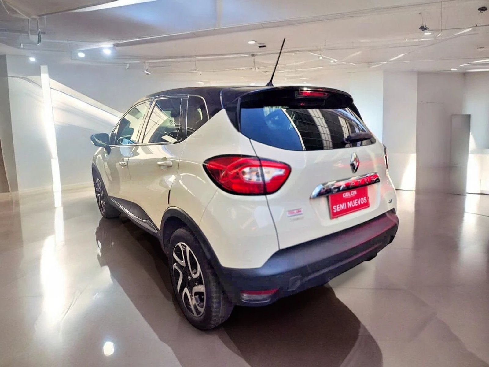 Renault CAPTUR DYNAMIQUE 1.5 2016 - Imagen 5 de 13