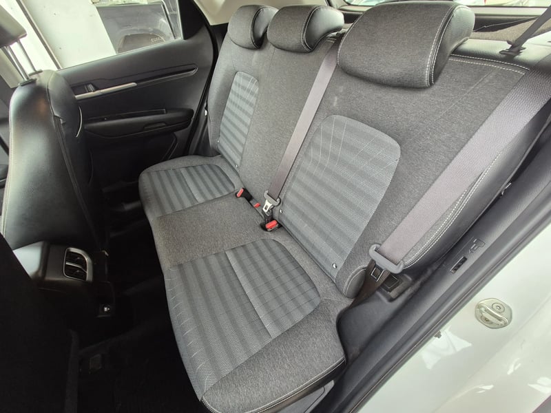 Kia SONET EX 1.5 2023 - Imagen 11 de 13
