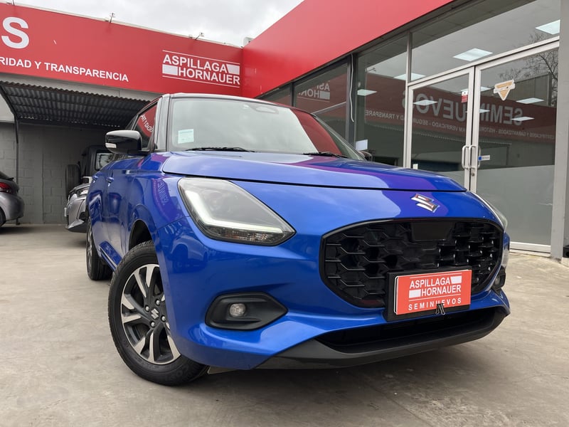 Suzuki SWIFT GLX HIBRIDO 2025