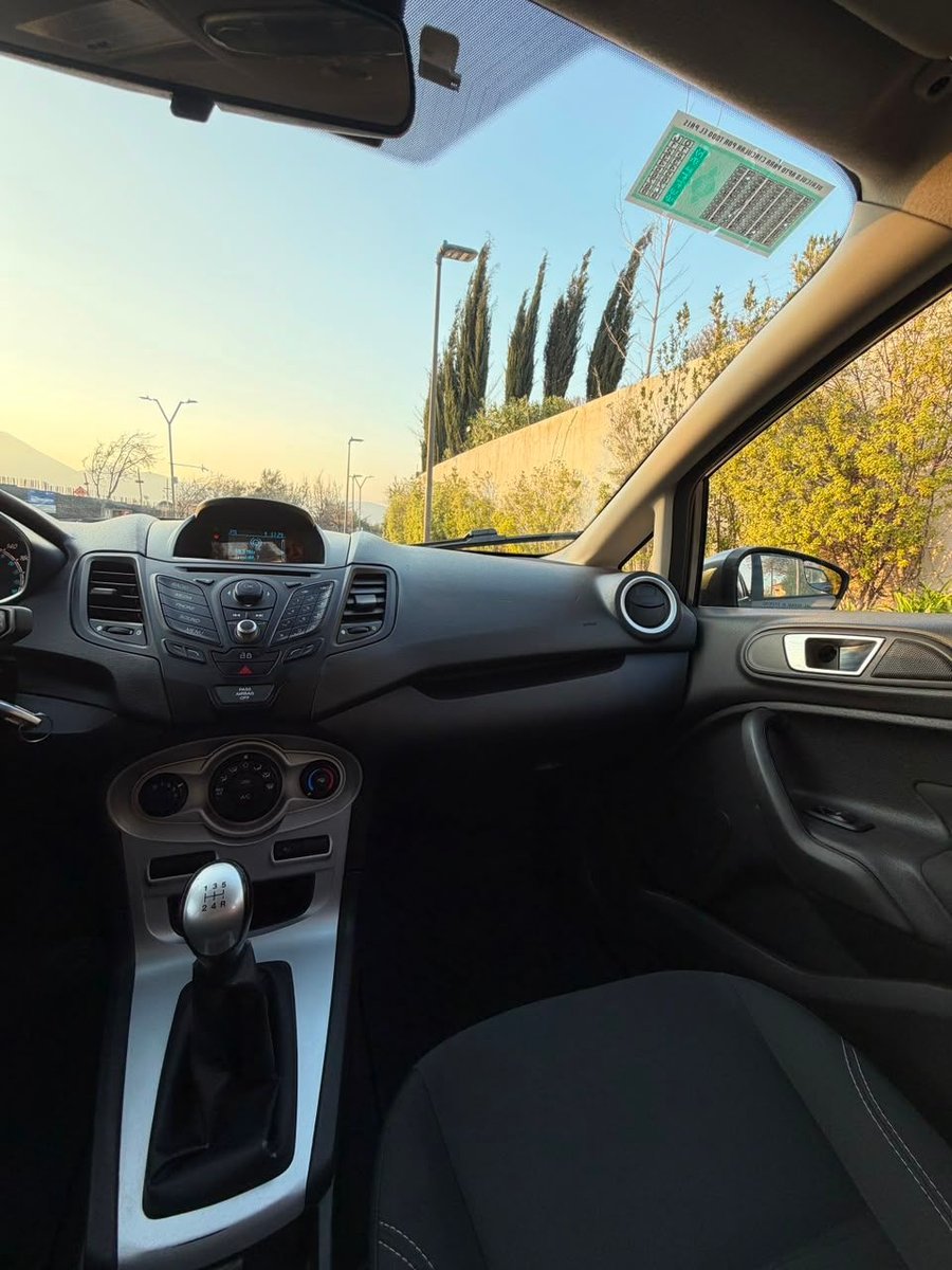 Ford FIESTA  SE 1.6 2014 - Imagen 17 de 20
