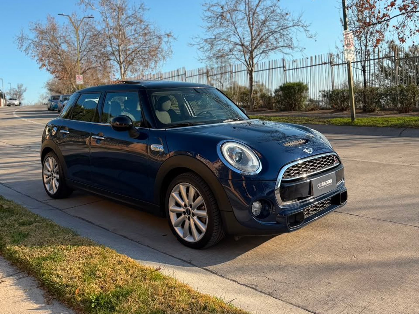 Mini COOPER S F56 2015 - Foto 3 de 20