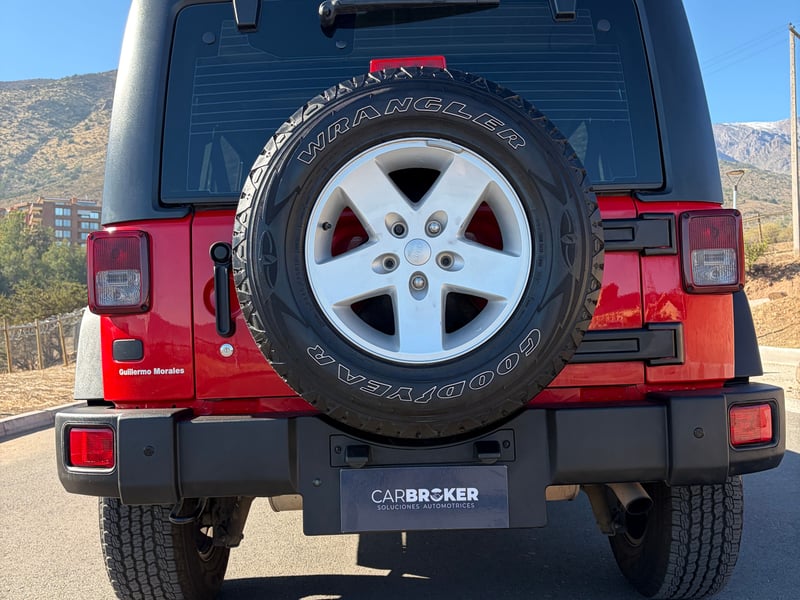 Jeep WRANGLER SPORT UNLIMITED 2018 - Imagen 6 de 18