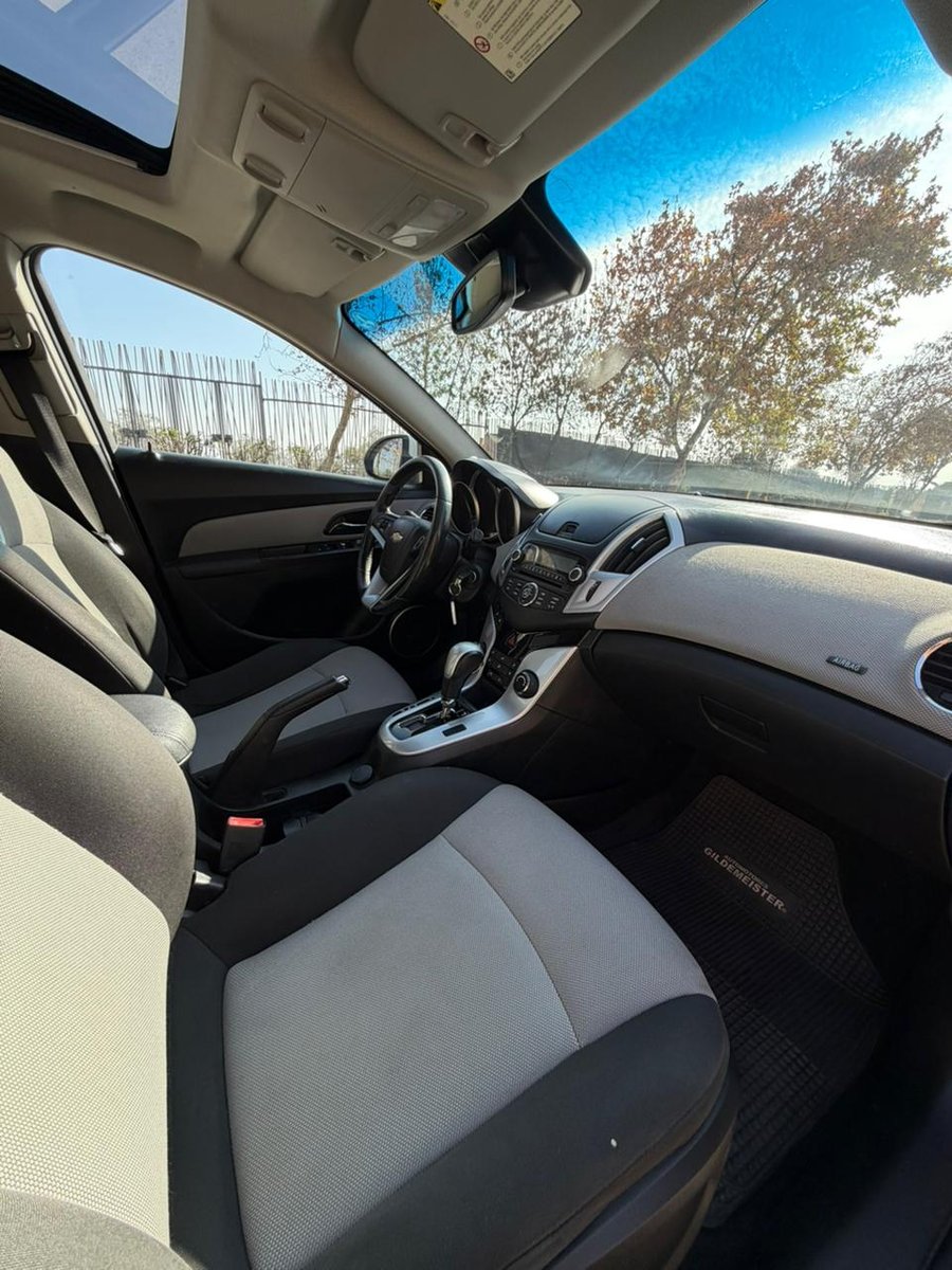 CHEVROLET CRUZE LS AT 2014 - Imagen 14 de 20