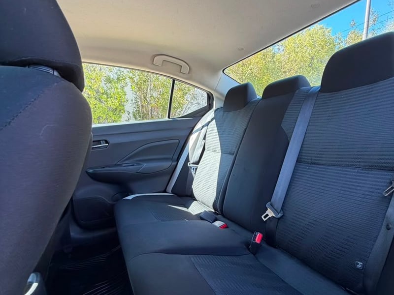 Nissan VERSA ADVANCE MT 2023 - Imagen 11 de 19