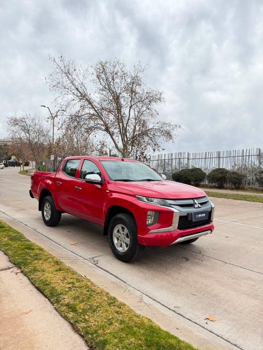 Mitsubishi L200 KATANA 4X4 2024 - Imagen 3 de 20