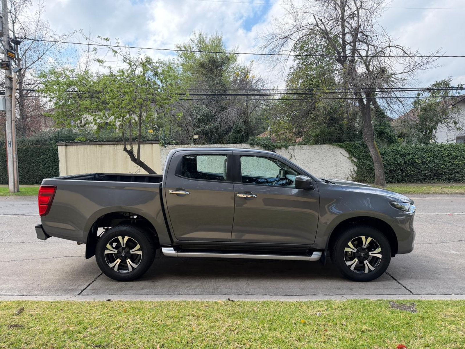 Mazda BT50 3.0 HIGH MT 2022 - Foto 5 de 20