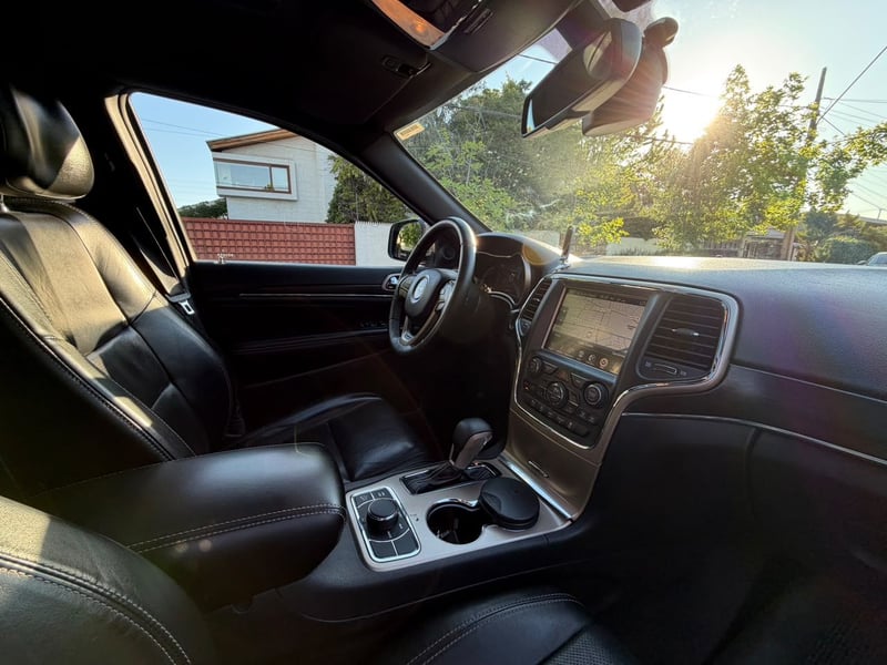 Jeep GRAND CHEROKEE LIMITED 4x4 2017 - Imagen 13 de 20