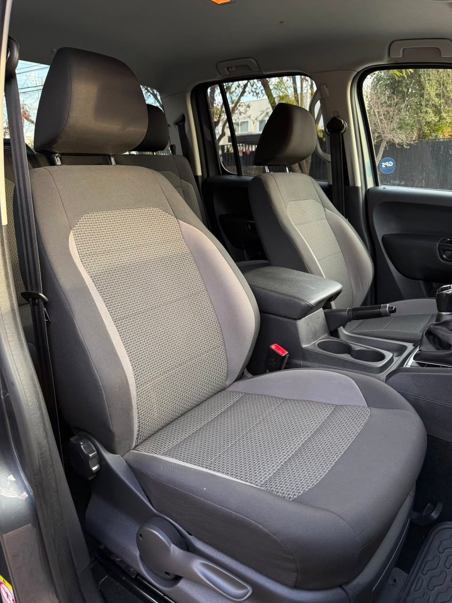 VOLKSWAGEN AMAROK TRENDLINE 2.0 TDI 2023 - Imagen 18 de 20