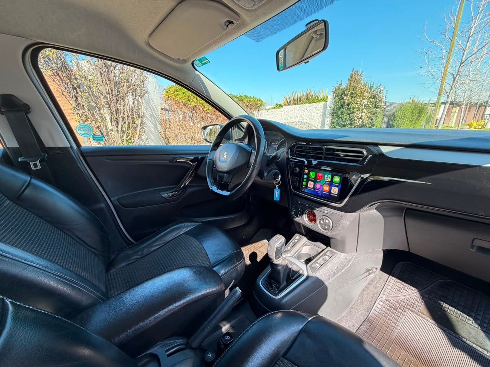 Peugeot 301 ALLURE 1.6 HDI 2022 - Imagen 19 de 20