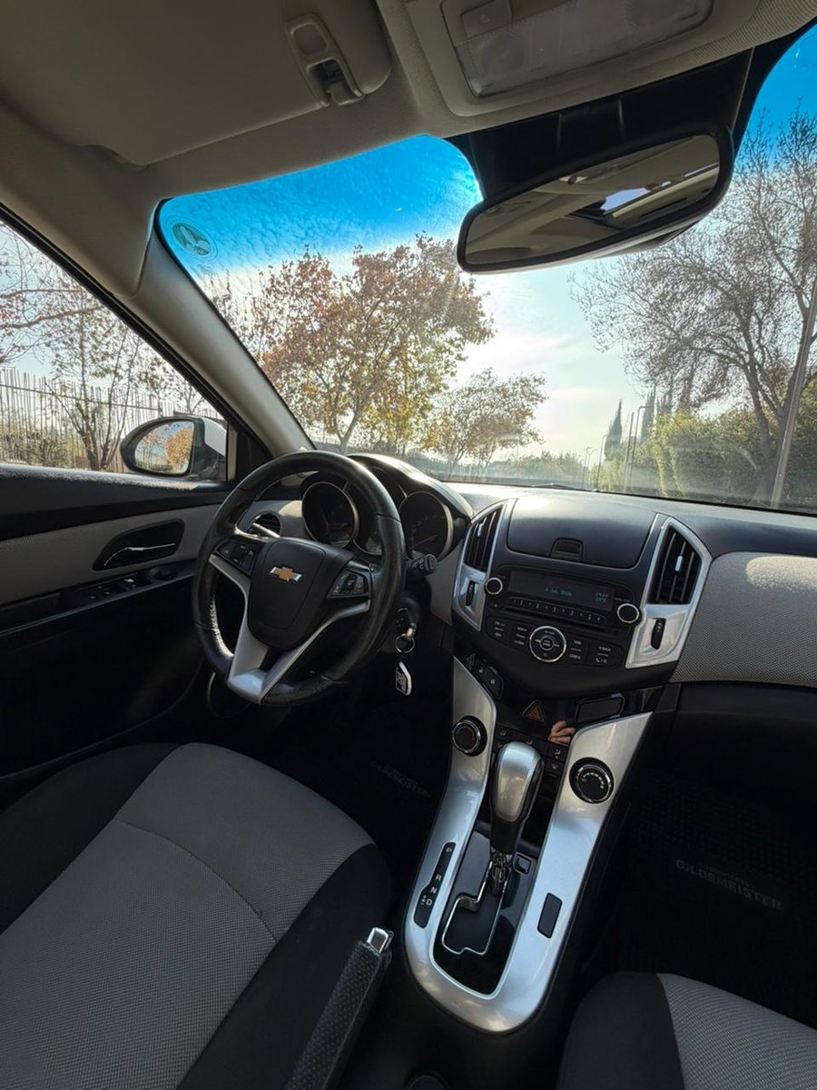 CHEVROLET CRUZE LS AT 2014 - Imagen 11 de 20