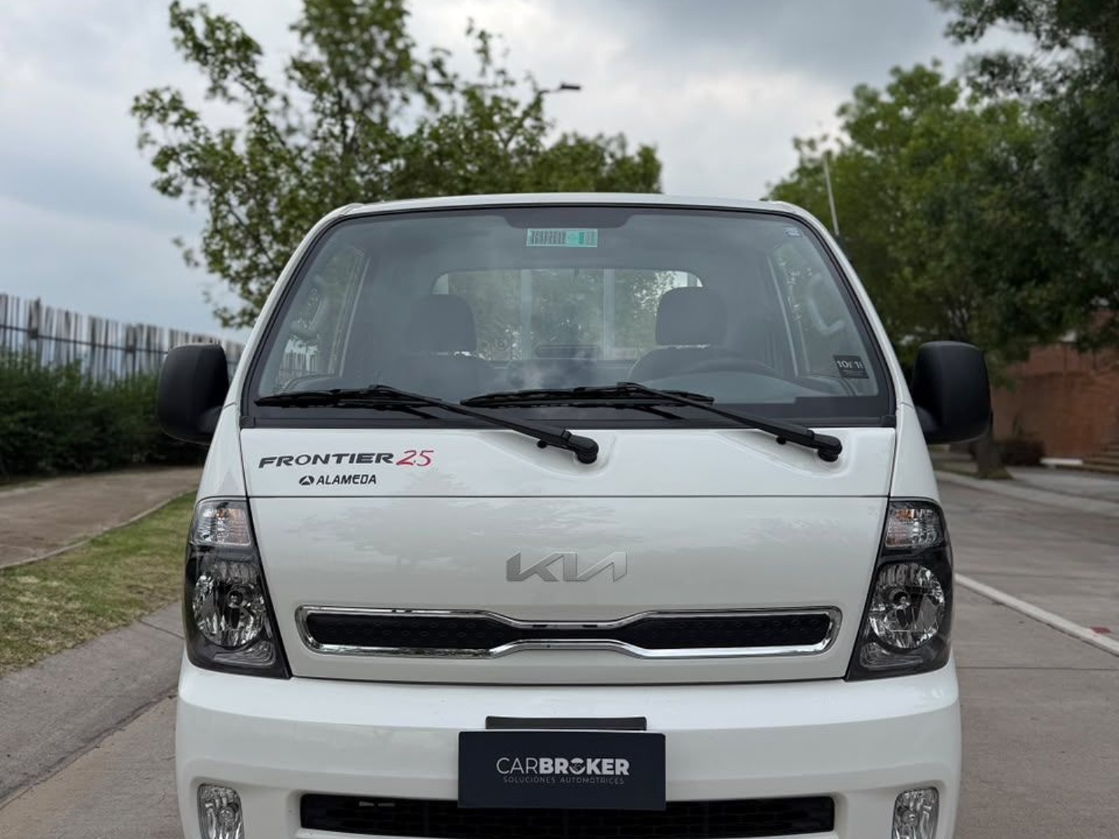 Kia FRONTIER 2.5 2026 - Foto 2 de 18