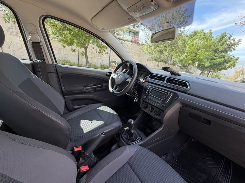 Volkswagen GOL 1.6 COMFORTLINE 2020 - Imagen 17 de 20