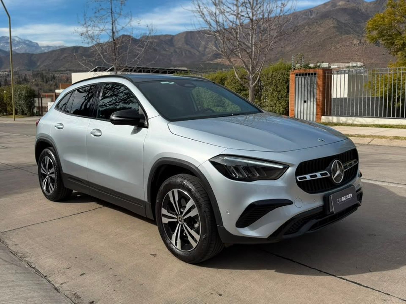 Mercedes-Benz GLA 200 PROGRESSIVE 2025 - Foto 3 de 20
