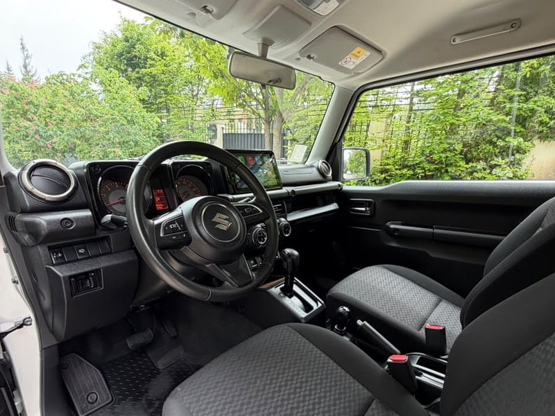 Suzuki JIMNY 1.5 GLX AT 4X4 2023 - Imagen 12 de 20
