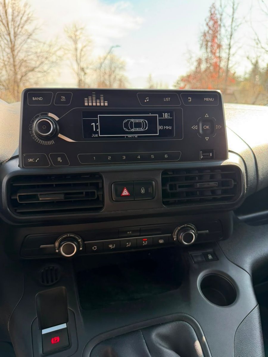 CITROËN BERLINGO 1.6 HDI 2022 - Imagen 16 de 20