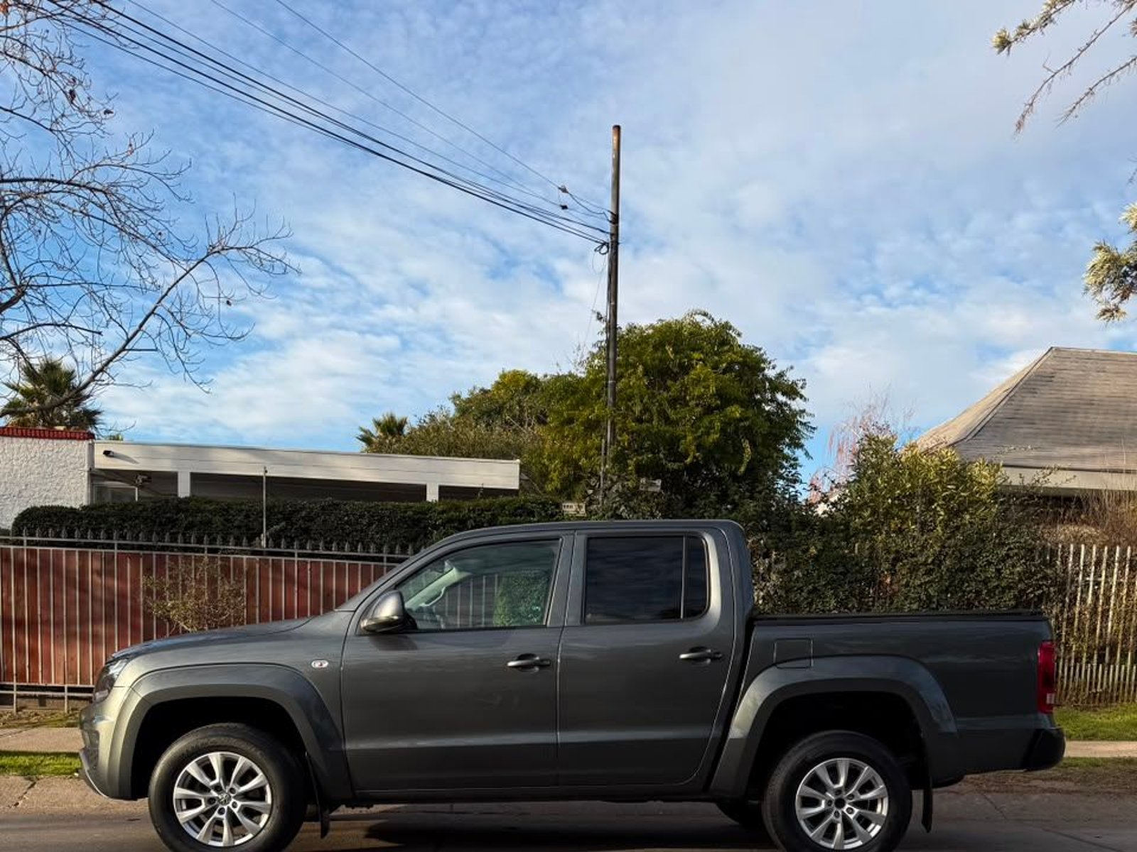 Volkswagen AMAROK TRENDLINE 2.0 TDI 2023 - Foto 4 de 20
