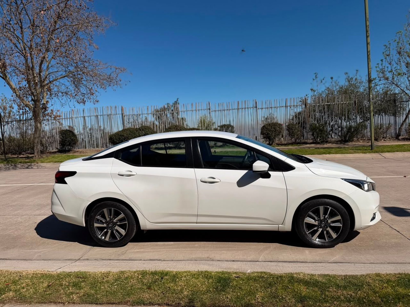 Nissan VERSA ADVANCE MT 2023 - Imagen 5 de 19