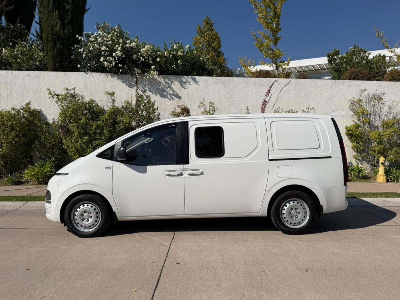 HYUNDAI STARIA CARGO 2022 - Foto 4 de 16