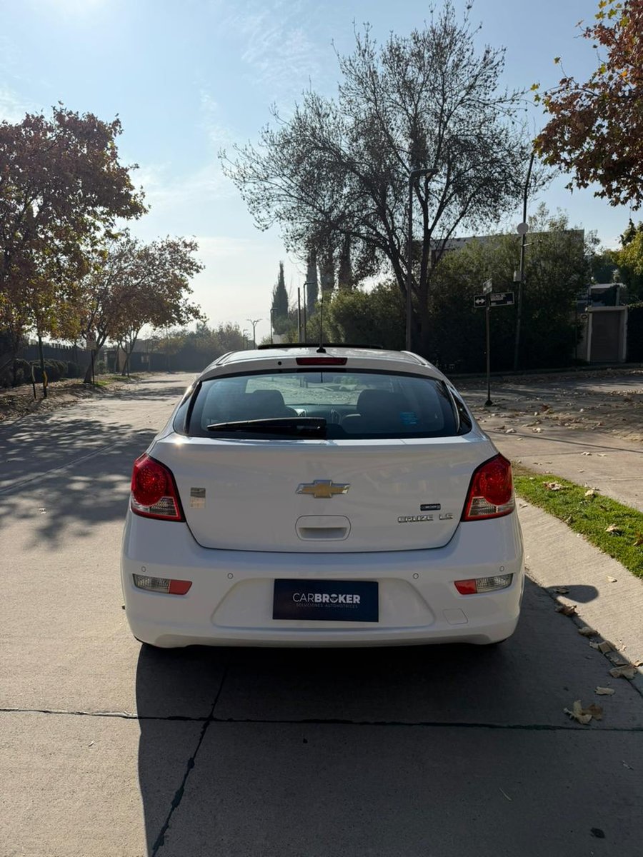 CHEVROLET CRUZE LS AT 2014 - Imagen 6 de 20
