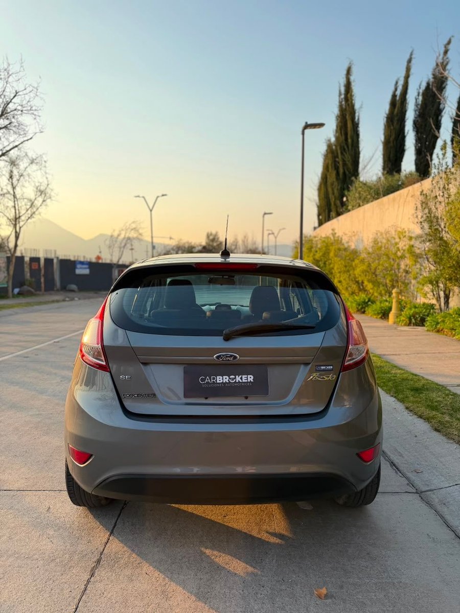 Ford FIESTA  SE 1.6 2014 - Imagen 6 de 20