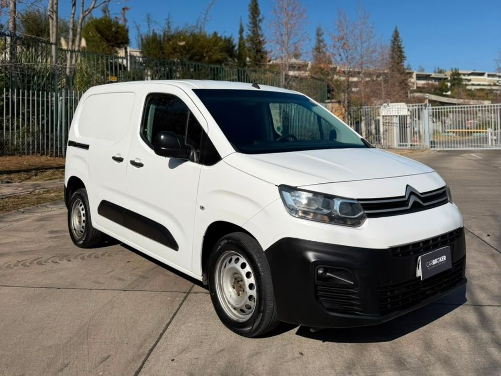 Citroën BERLINGO 1.6 HDI 2022 - Foto 3 de 20