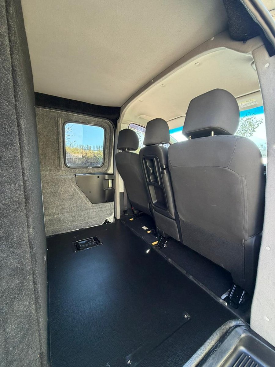 HYUNDAI STARIA CARGO 2022 - Imagen 11 de 16
