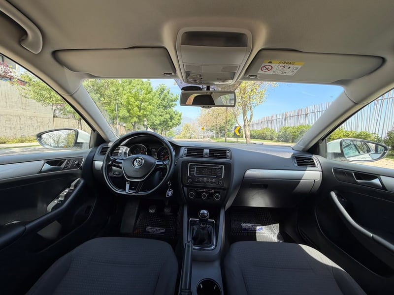 Volkswagen BORA 1.4 TSI ADVANCE 2015 - Imagen 14 de 20
