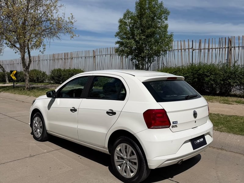 Volkswagen GOL 1.6 COMFORTLINE 2020 - Imagen 8 de 20