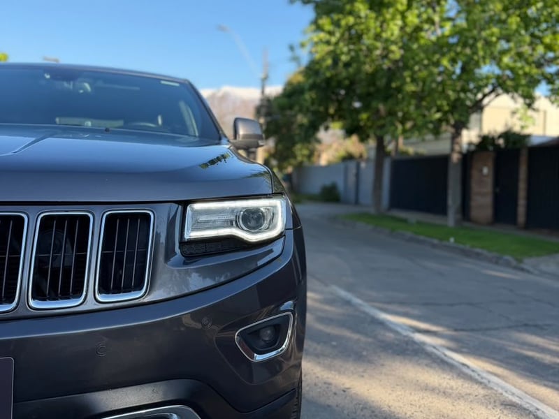 Jeep GRAND CHEROKEE LIMITED 4x4 2017 - Imagen 9 de 20