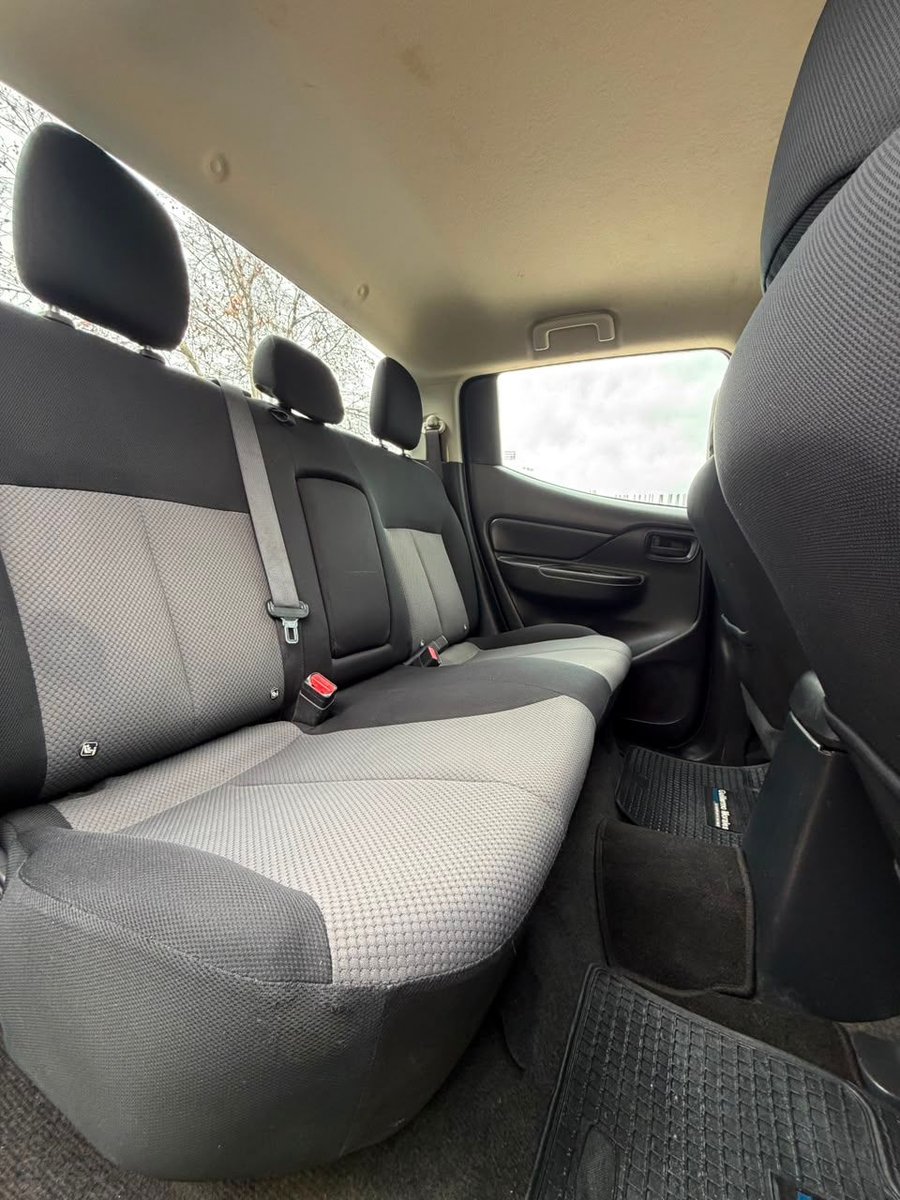Mitsubishi L200 KATANA 4X4 2024 - Imagen 14 de 20