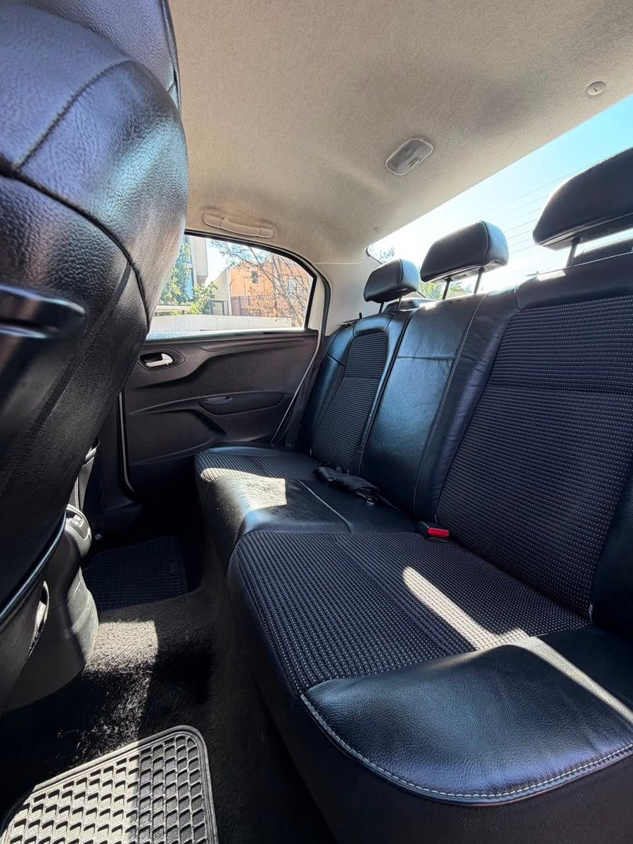 Peugeot 301 ALLURE 1.6 HDI 2022 - Imagen 13 de 20
