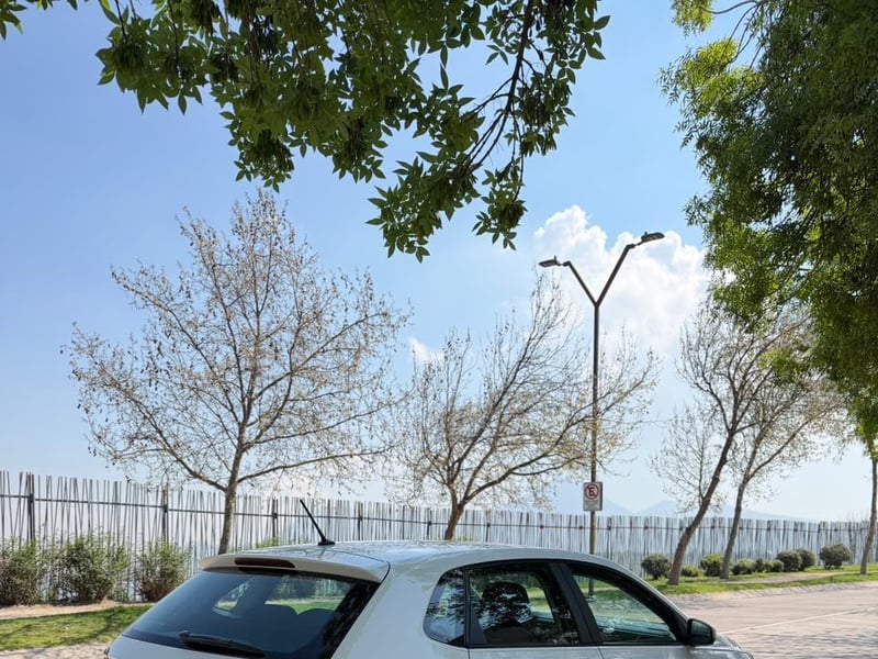 Volkswagen POLO 1.6 COMFORTLINE MT 2021 - Imagen 8 de 20