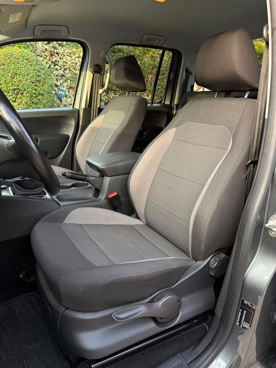 VOLKSWAGEN AMAROK TRENDLINE 2.0 TDI 2023 - Imagen 12 de 20