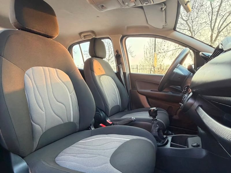 Fiat UNO WAY 1.4 2019 - Imagen 13 de 18