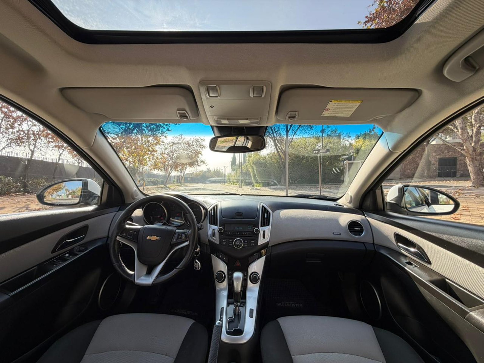 CHEVROLET CRUZE LS AT 2014 - Imagen 12 de 20