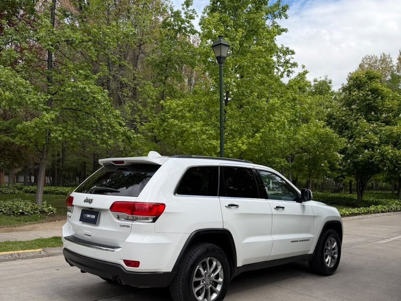Jeep GRAND CHEROKEE LIMITED 2016 - Imagen 8 de 20